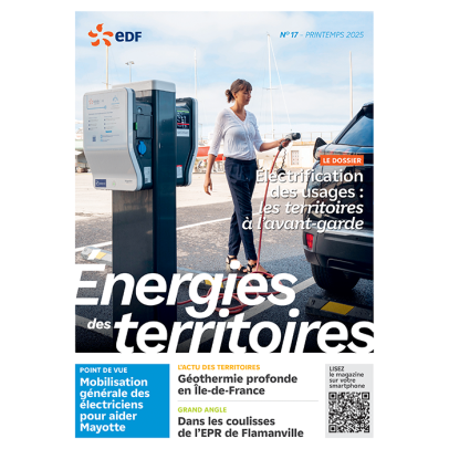 femme qui recherche son véhicule électrique