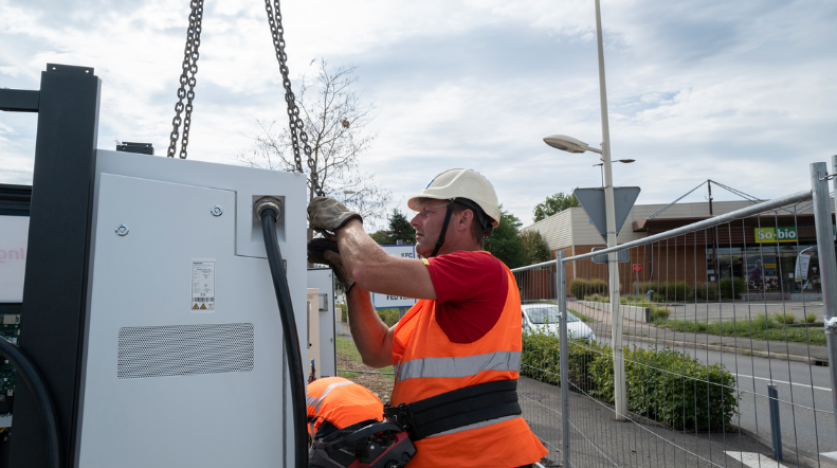 Chantier : installation bornes de recharge
