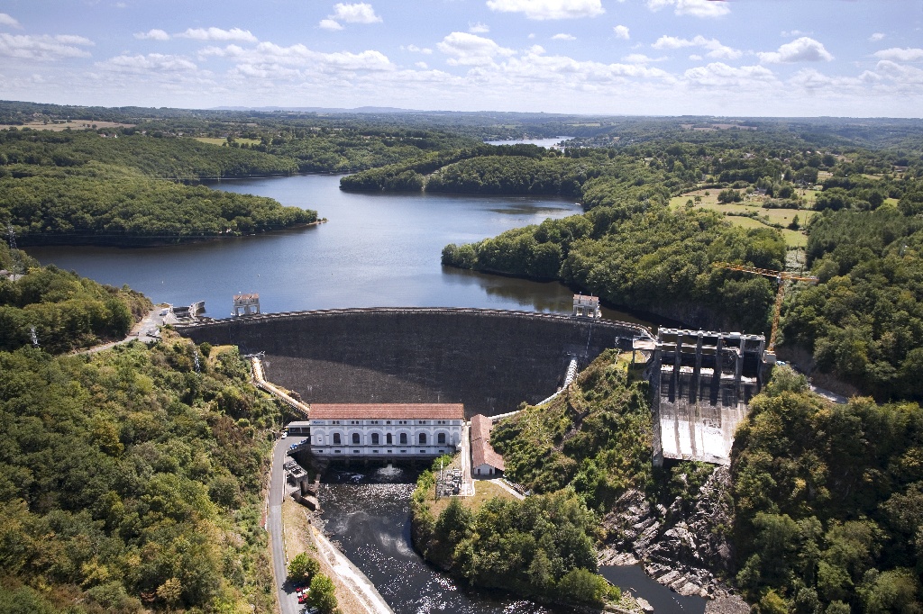 EDF - Vienne-Creuse - Vue aérienne du barrage d'Eguzon