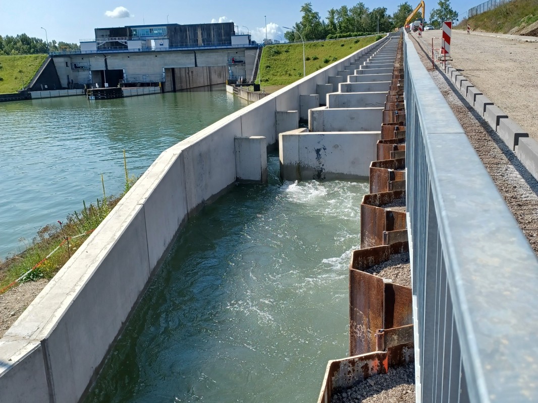 L'eau est descendue au niveau de l'usine hydroélectrique