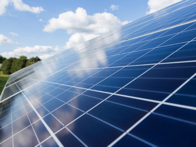 edf-rd-catalogue-tester-performance-solutions-photovoltaiques.jpg