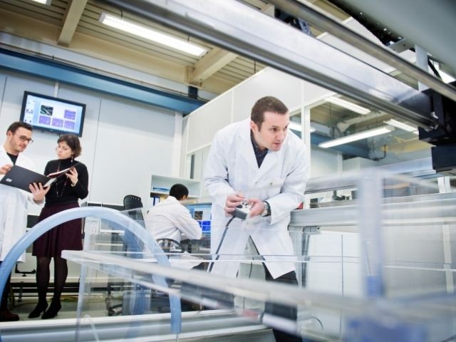 edf-rd-catalogue-controler-ultrasons-materiaux-complexes.jpg