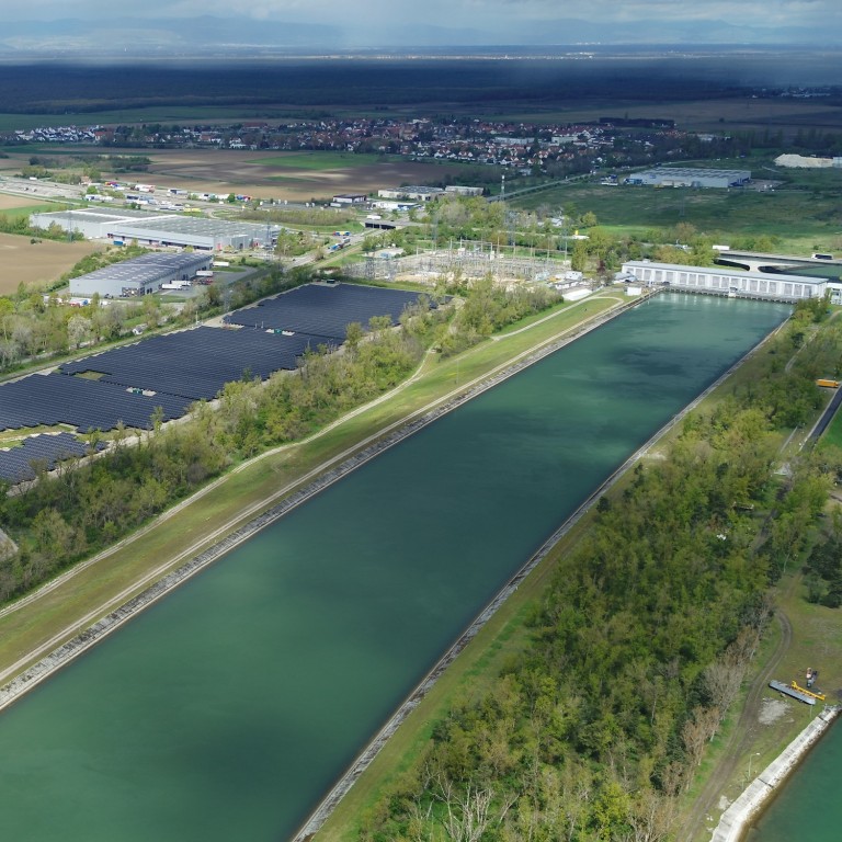 Circuit bas carbone d'Ottmarsheim : centrae hydro, écluses et parc solaire