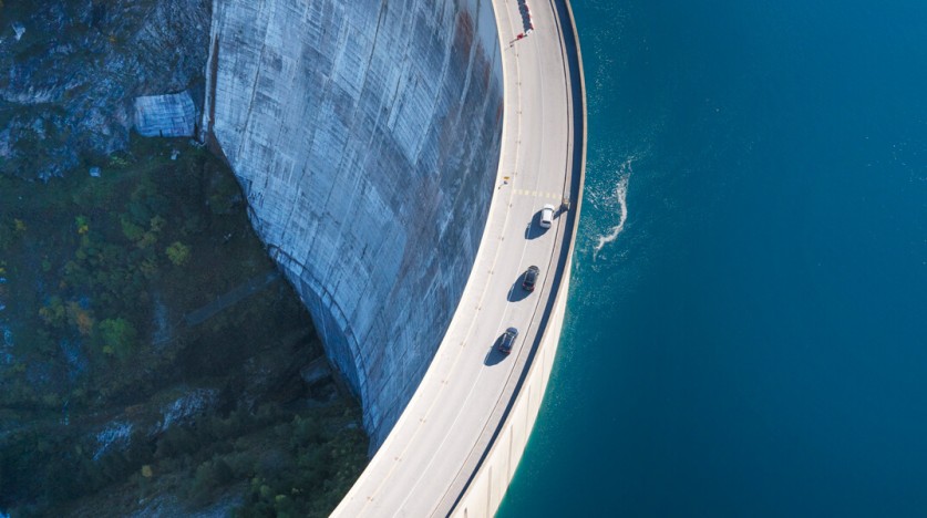 Barrage de Tignes en vue plongée