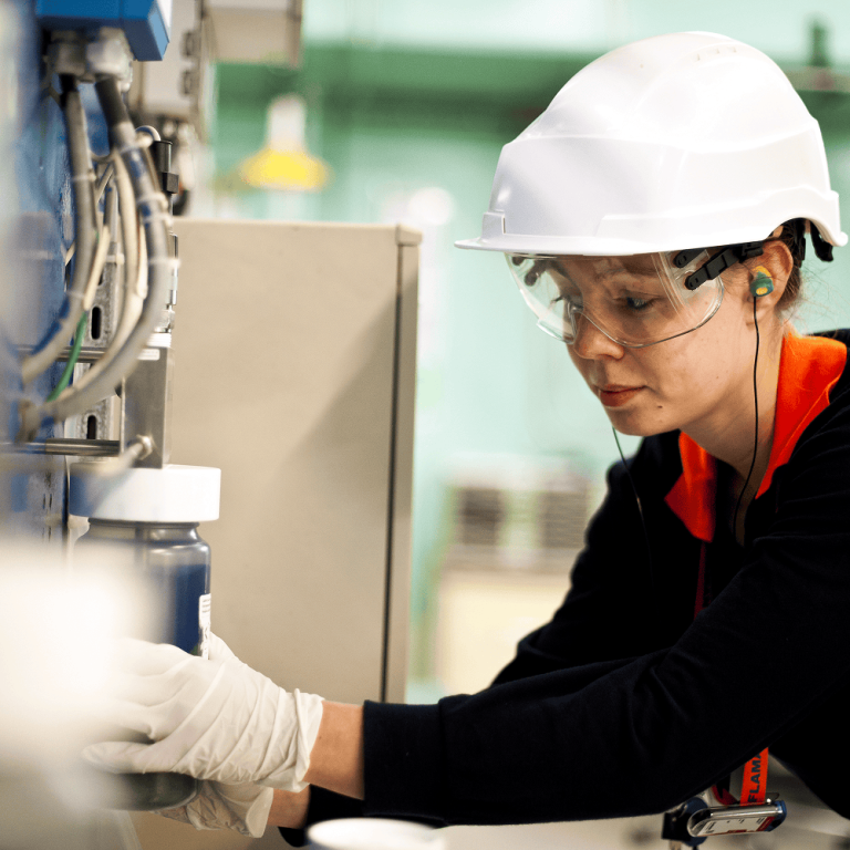 technicienne nucléaire